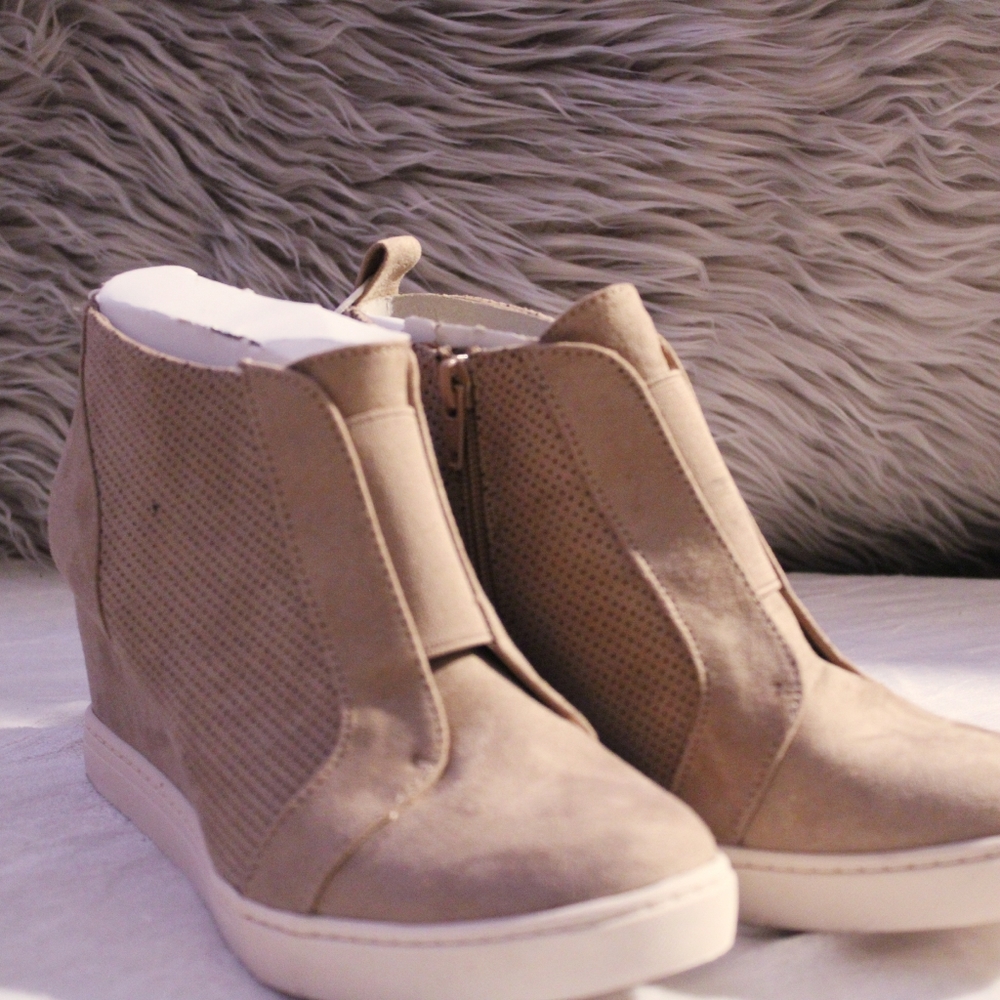 Kolie microsuede wedge sneakers
